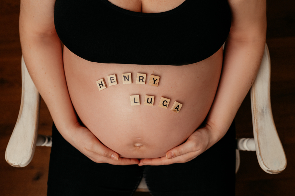 Babybauch Shooting mit Carina und Andre Schwangerschafts Fotos zu zweit photoart hübner Dein Fotograf in NRW 32