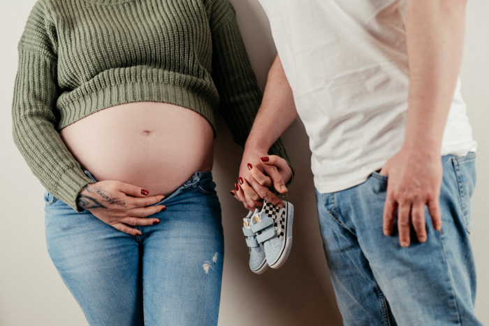 Bezauberndes Babybauch Shooting im Atelier in Ratingen photoart hübner Dein Fotograf bei Düsseldorf 13