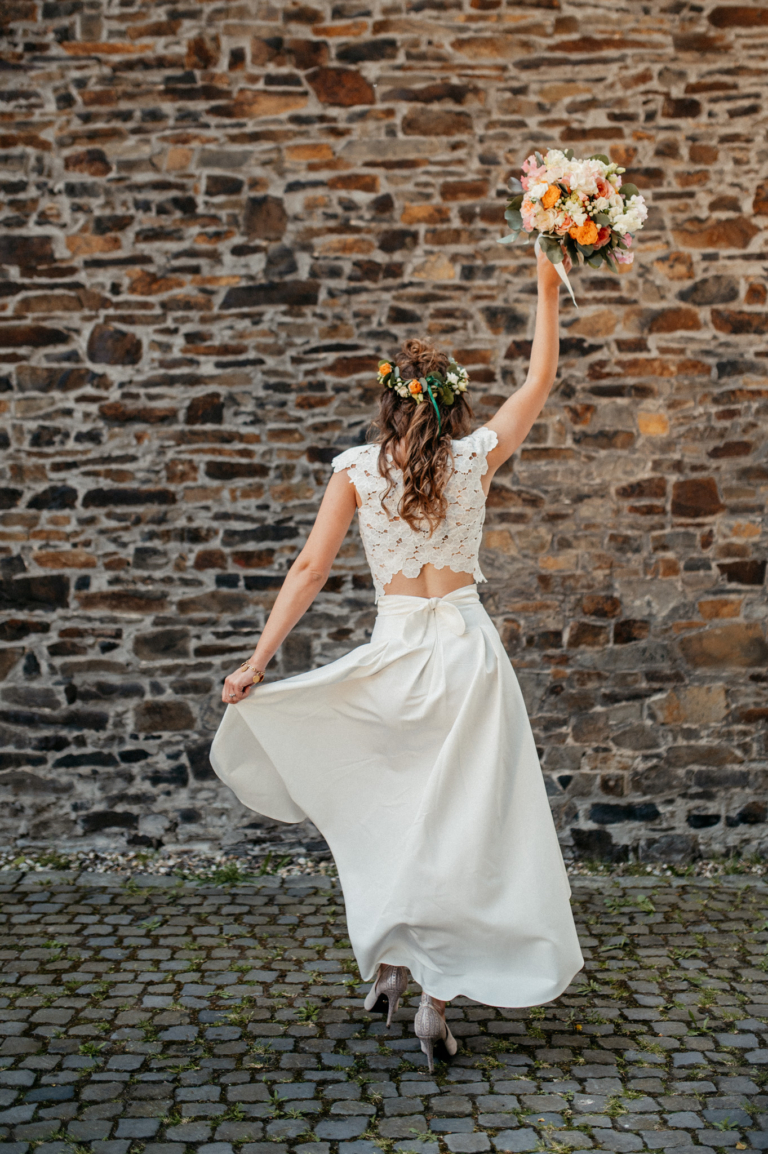 Hochzeitspaar Shooting auf Schloss Linnep in Ratingen durch photoart hübner Deine Hochzeitsfotografin in Deiner Nähe 36