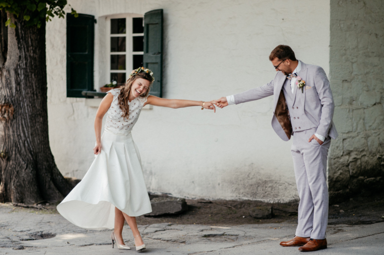 Hochzeitspaar Shooting auf Schloss Linnep in Ratingen durch photoart hübner Deine Hochzeitsfotografin in Deiner Nähe 41