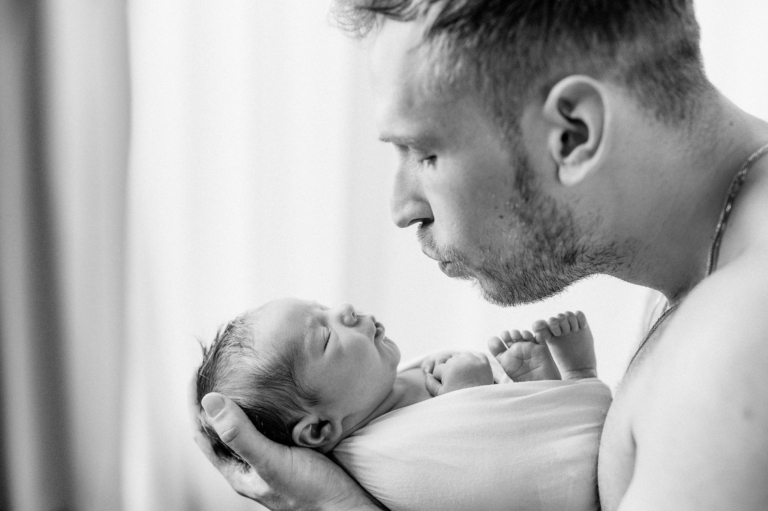 Neugeborenen Fotos – Babyglück – Willkommen kleiner Danilo Neugeborenen Shooting photoart hübner Dein Fotograf 10