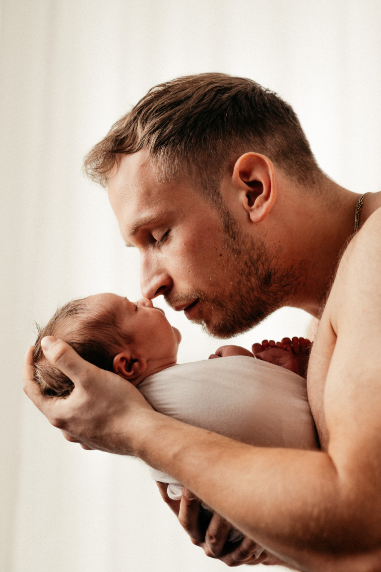 Neugeborenen Fotos – Babyglück – Willkommen kleiner Danilo Neugeborenen Shooting photoart hübner Dein Fotograf 11