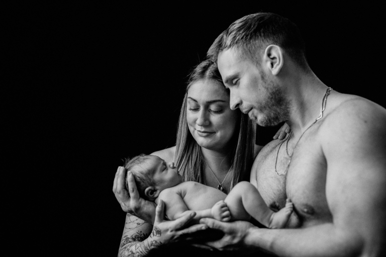 Neugeborenen Fotos – Babyglück – Willkommen kleiner Danilo Neugeborenen Shooting photoart hübner Dein Fotograf 16