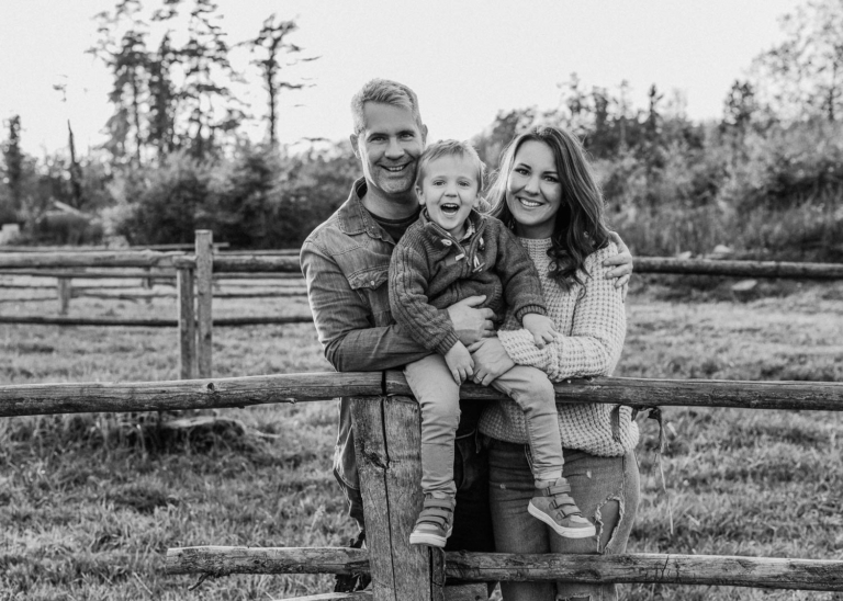 Outdoor Familienshooting mit Jelena, Sebastian und David im Ratinger Wald photoart hübner Dein Familienfotograf 16