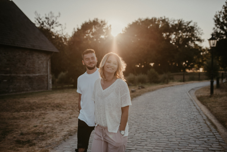 Paarshooting Haus zum Haus in Ratingen bei traumhaftem Abendlicht – Anni und Björn photoart hübner Dein Fotograf 11