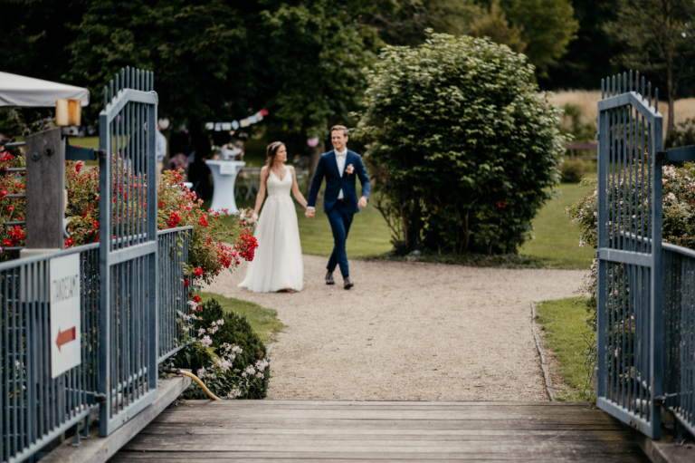 Sommerhochzeit auf Schloss Linnep – Sarah und Tim Hochzeitsreportage photoart hübner 10